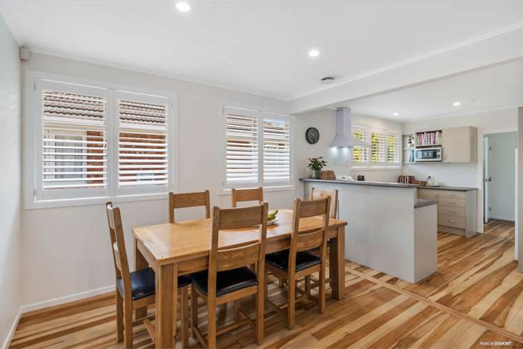 6 Amberley Avenue Te Atatu South_11