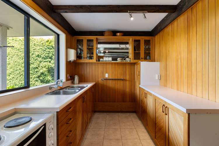 76 Lake Crescent Hamilton Lake_26