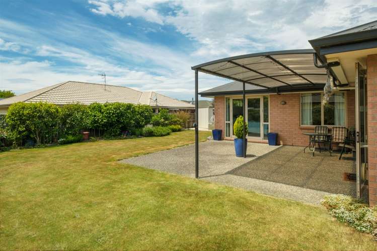 12 Ernest Place Brightwater_10