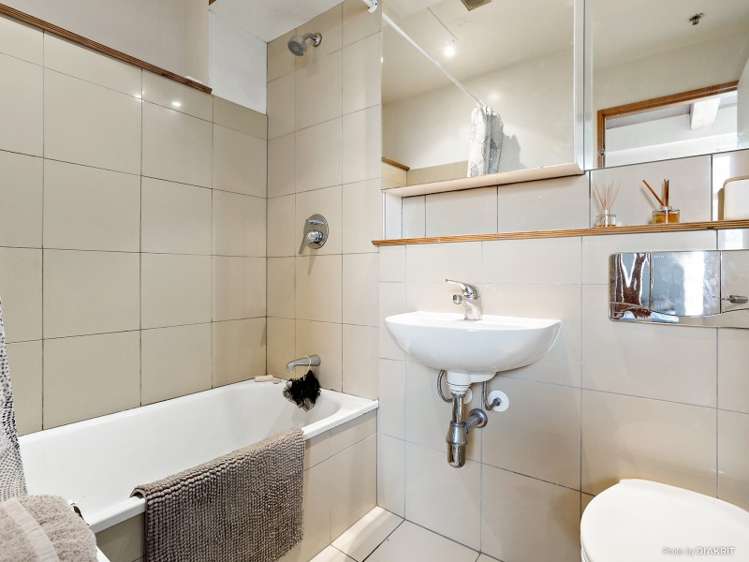 2/4 Frederick Street Te Aro_7