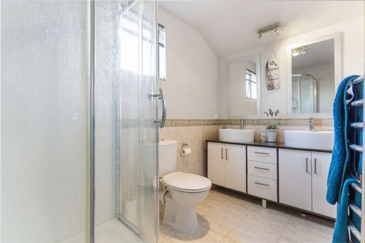 30 Pine Harbour Parade Beachlands_18