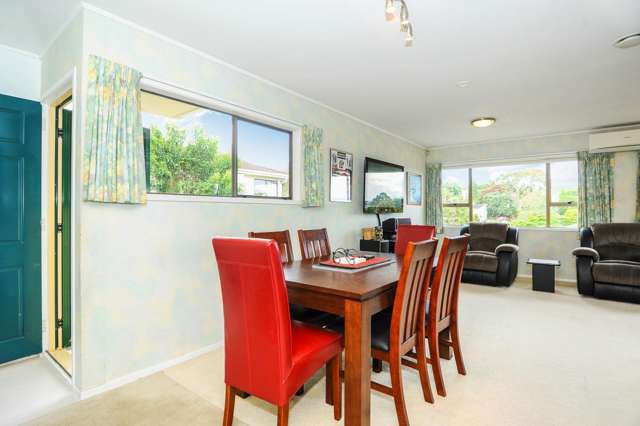 1/20 Jenanne Place Totara Vale_4