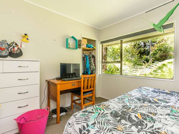 6 Brownie Road Laingholm_9