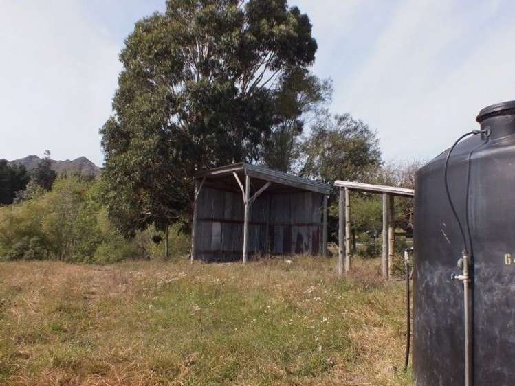 216 Broxton Road MacDonald Downs_19