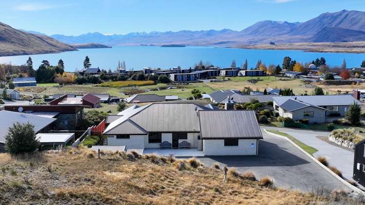 2 Walter Black Place Lake Tekapo_9