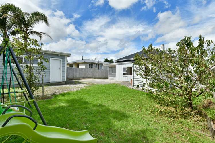 36 Karaka Street Helensville_9