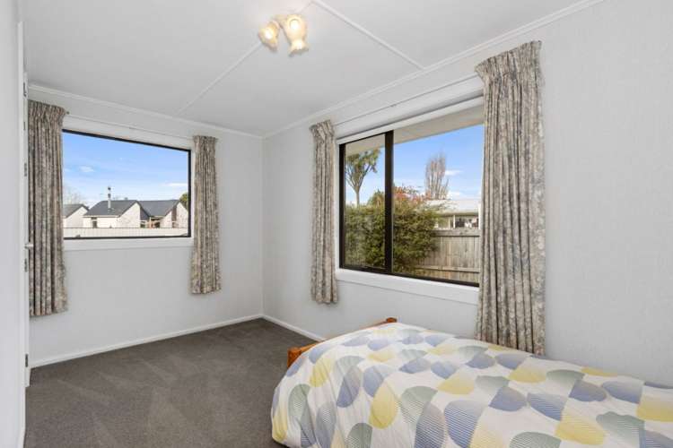 25 Charnwood Crescent Bishopdale_10