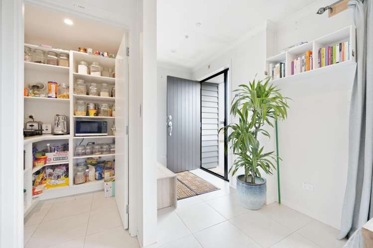 13 Haddonstone Avenue Rototuna North_4