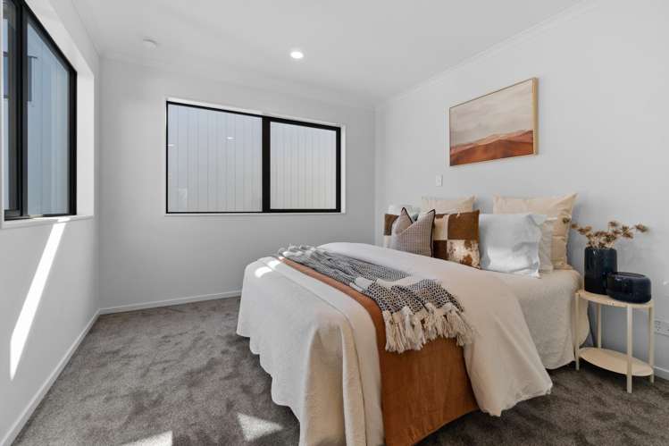 88 A&B Norman Lesser Drive St Johns_14