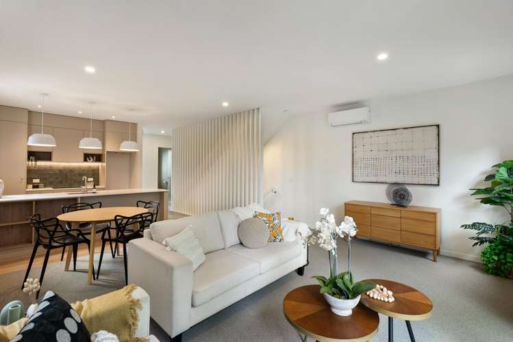 6 Cassino Terrace Mount Albert_4