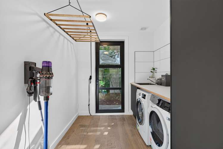 5 Howard Road Eastbourne_38