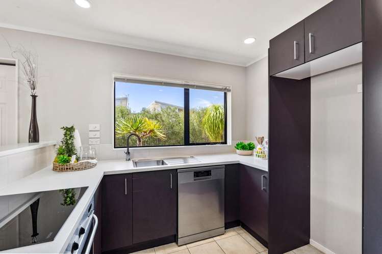 19 Surfside Lane Ruakaka_8