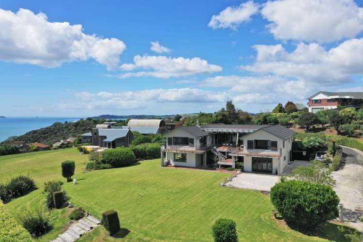 16 Kotare Place Sandspit_1