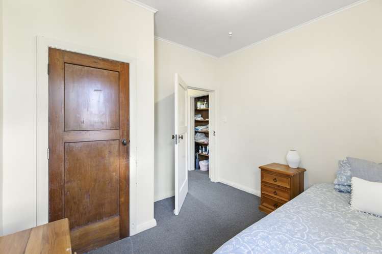 54 Savage Crescent West End_17