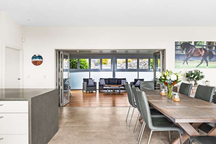 15 Lightning Ridge View Waimarama_10