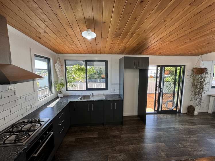 9 Start Street Kaitangata_7