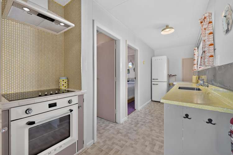 28 Andersons Road Charteris Bay_11