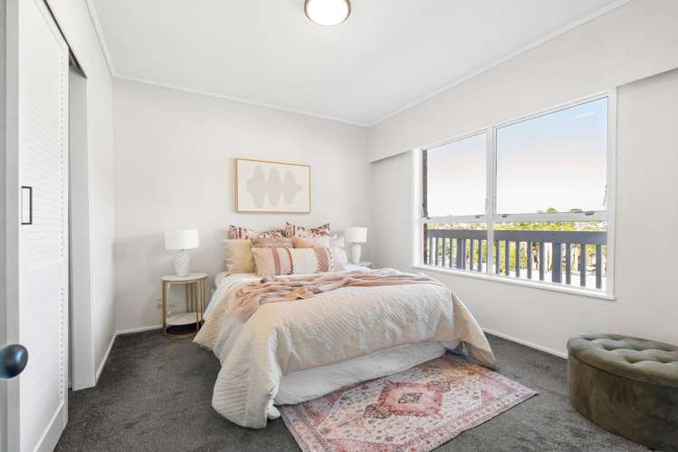 1/29 King Richard Place Browns Bay_8