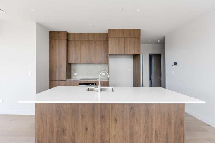 301/84C Te Oneroa Way Long Bay_5