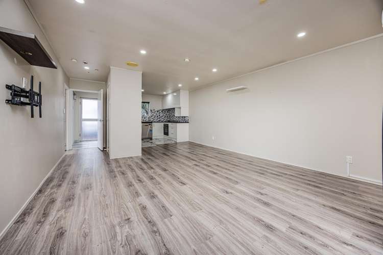 2/60 Moncrieff Avenue_2