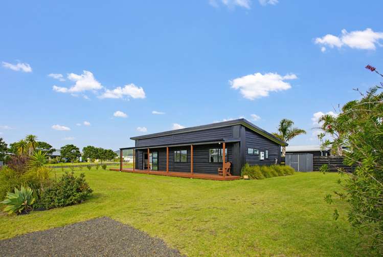 101 Kelly Jade Avenue Matarangi_25