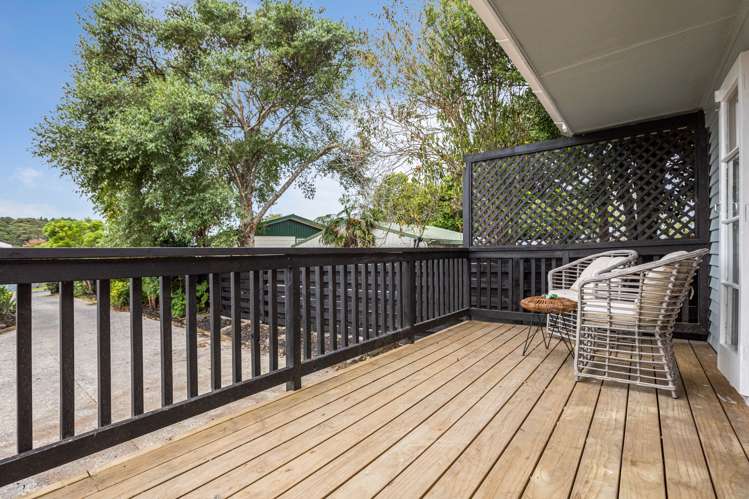 9 Huruhuru Road Massey_14