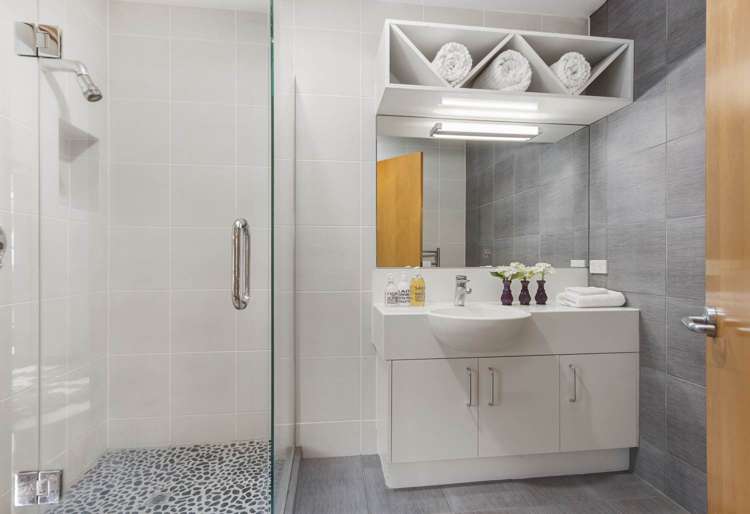 2/42 Goldie Street Saint Heliers_12