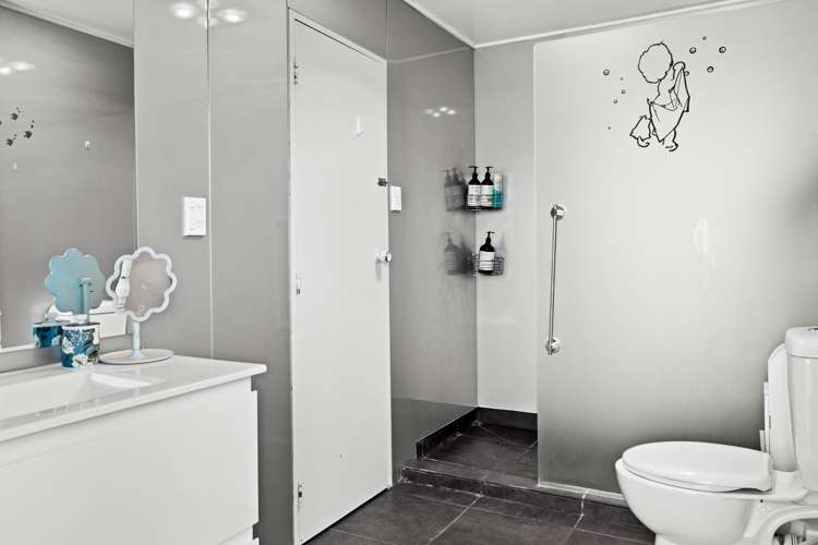 808 Ferguson Street Akina_9