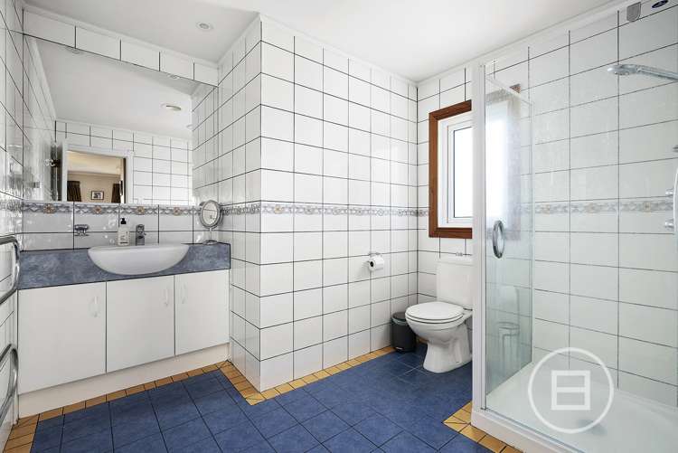 1 Basra Drive Henderson_11