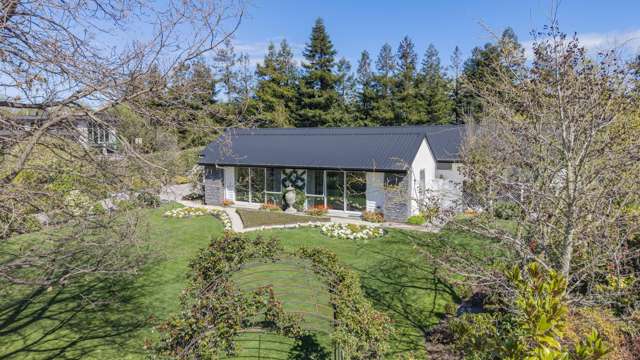 Park-Like Privacy in the Heart of Rangiora