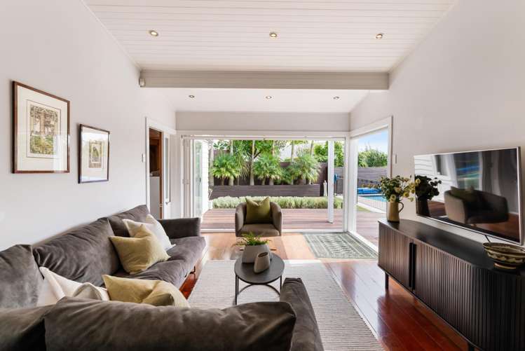 13 Golf Road Epsom_22