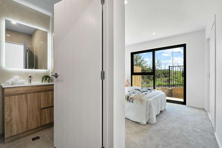 6/1090 Beach Road Torbay_6