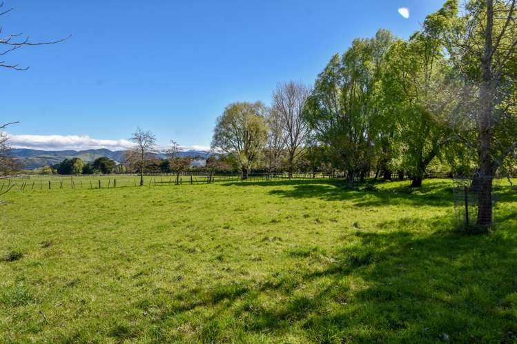 60 Lincoln Road Carterton_16