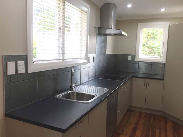 41 Neil Avenue Te Atatu Peninsula_5