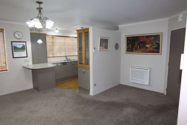 29 Kiwi Drive Highfield_11