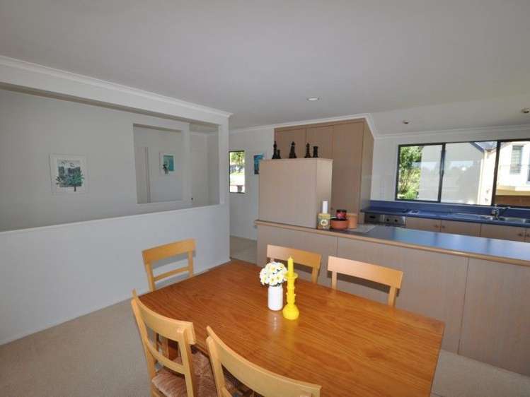 110 The Yardarm Pauanui_8