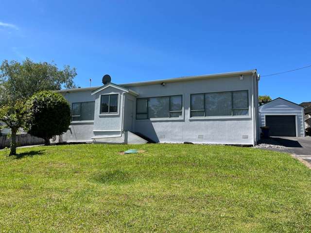 Ideal Family Living: 3 Bedroom Home in Sunnyvale