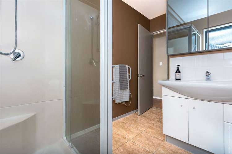 12 Sheraton Place Redwood_17