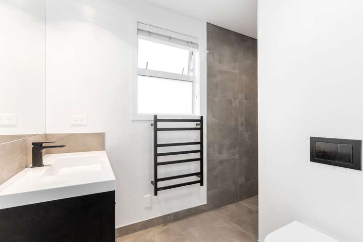 132 Coast Boulevard Papamoa_12