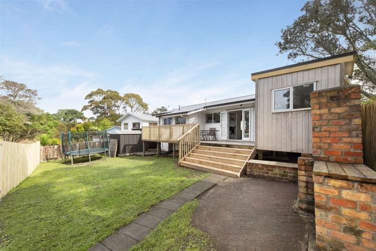 10 Talavera Place Te Atatu South_15