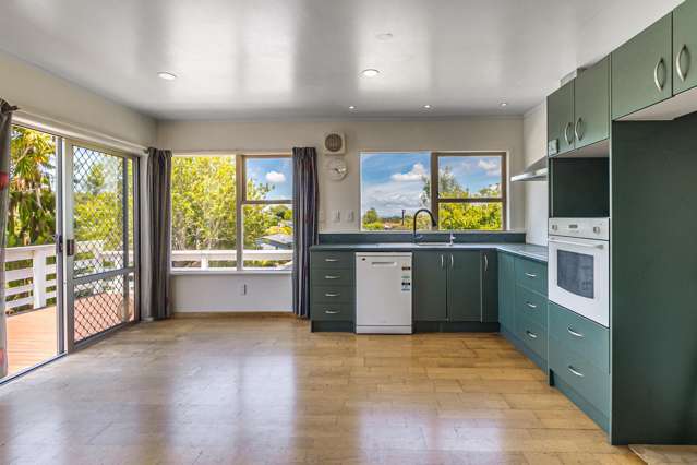 15 Stottholm Road Titirangi_4