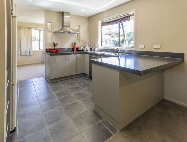 10 Hunt Place Albert Town_4