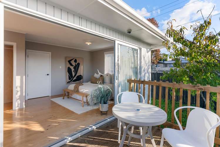 1/17 Fairclough Road Beach Haven_11