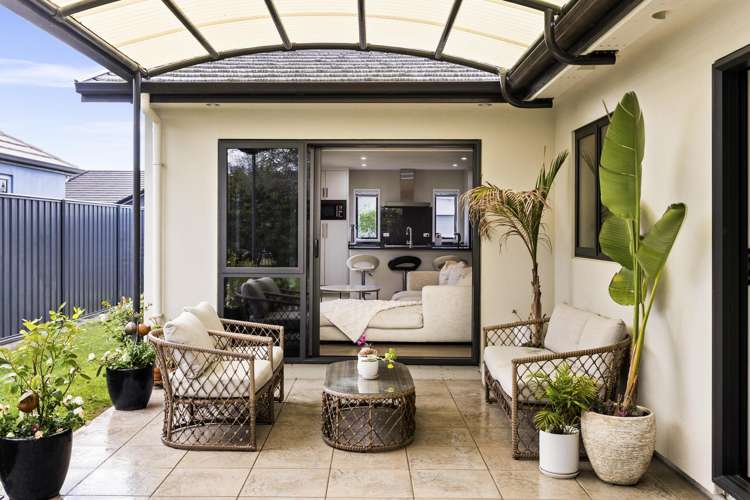 4 Drake Crescent Awatoto_14