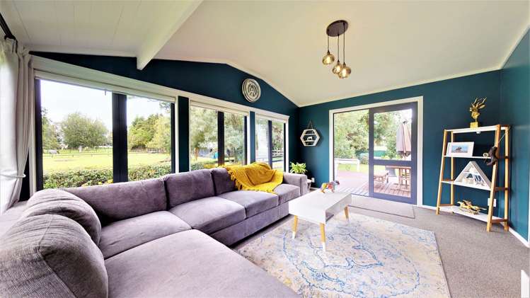 1101 Queen Street East Levin_6