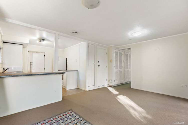 22 James Evans Drive Northcote_11