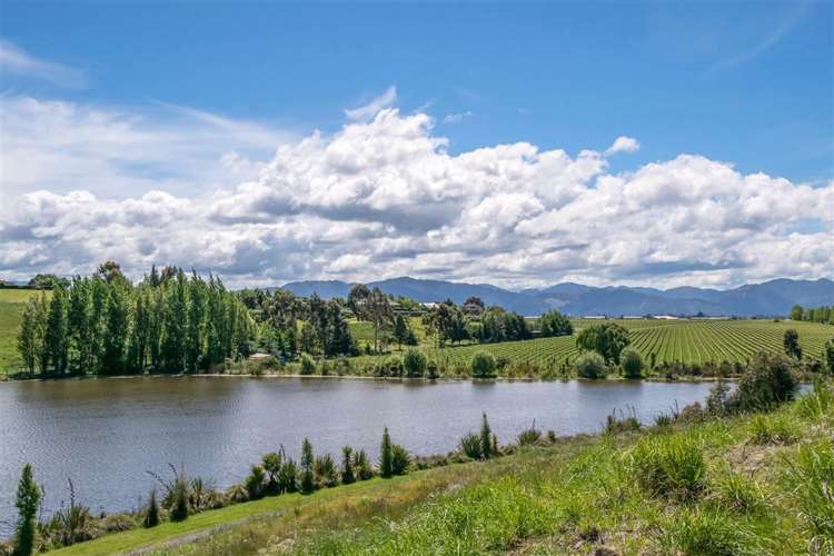 20 Lake View Place Fairhall_4