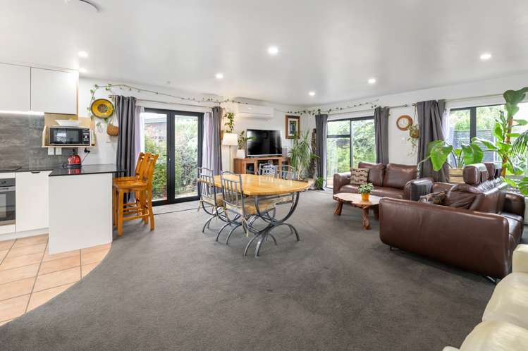 11 Leonard Place Dinsdale_4