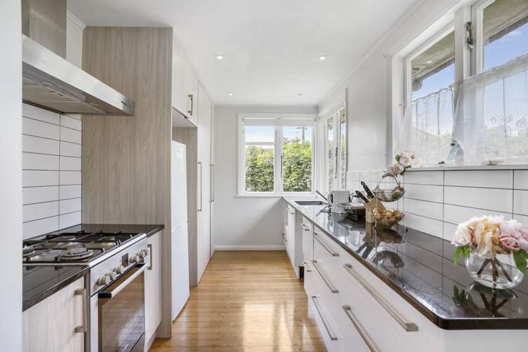 11 Torino Street Point England_7