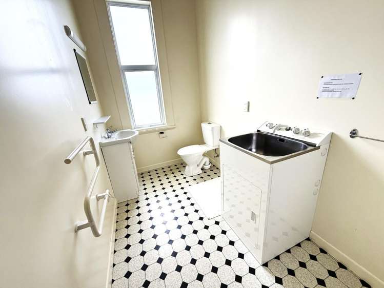 2/51A Goulstone Road 11597_5